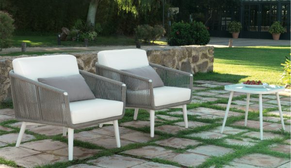 outdoor-armchair